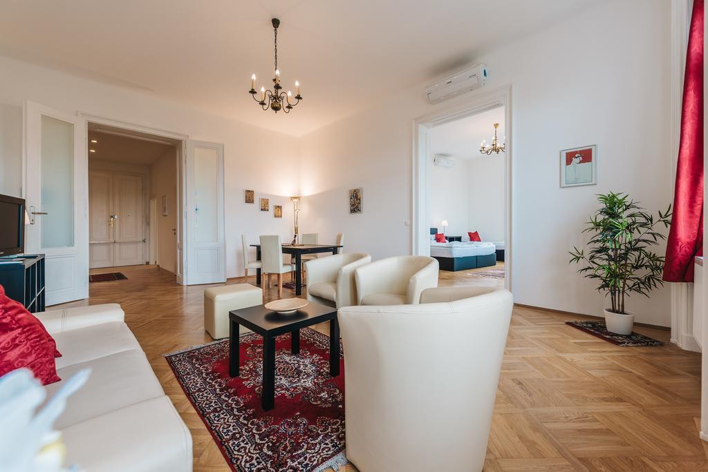 Apartament Next To Stateopera With Aircondition *